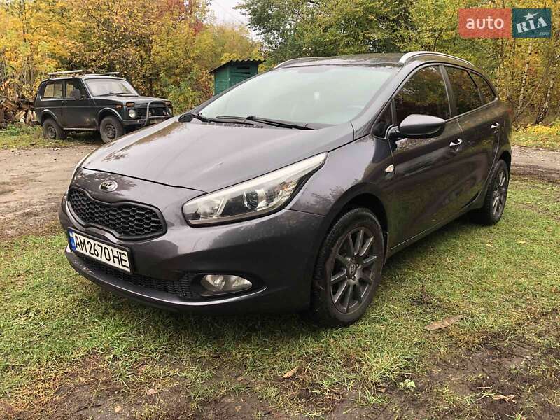 Универсал Kia Ceed 2012 в Новгород-Северском