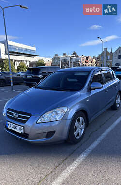 Хетчбек Kia Ceed 2008 в Києві