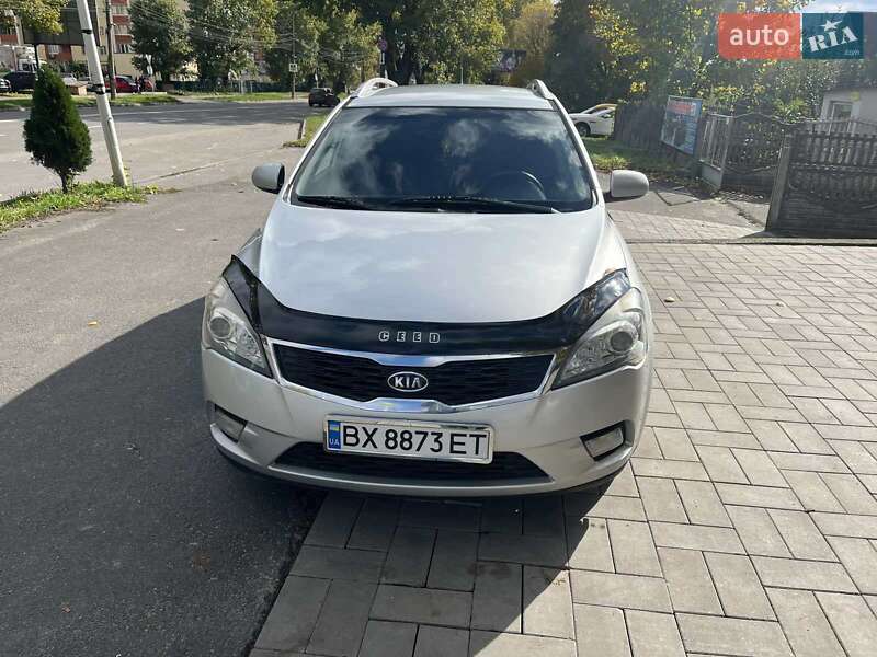 Универсал Kia Ceed 2010 в Красилове