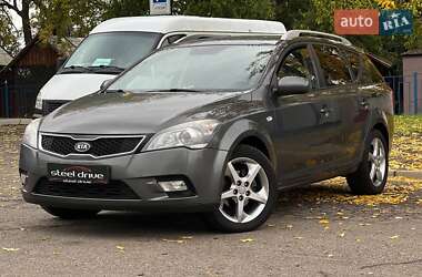 Універсал Kia Ceed 2010 в Миколаєві