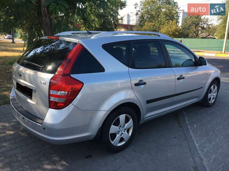 Універсал Kia Ceed 2009 в Києві фото 5 Універсал Kia Ceed 2009 в Києві