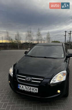 Хэтчбек Kia Ceed 2007 в Киеве