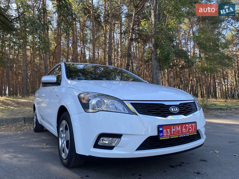Универсал Kia Ceed 2009 в Николаеве