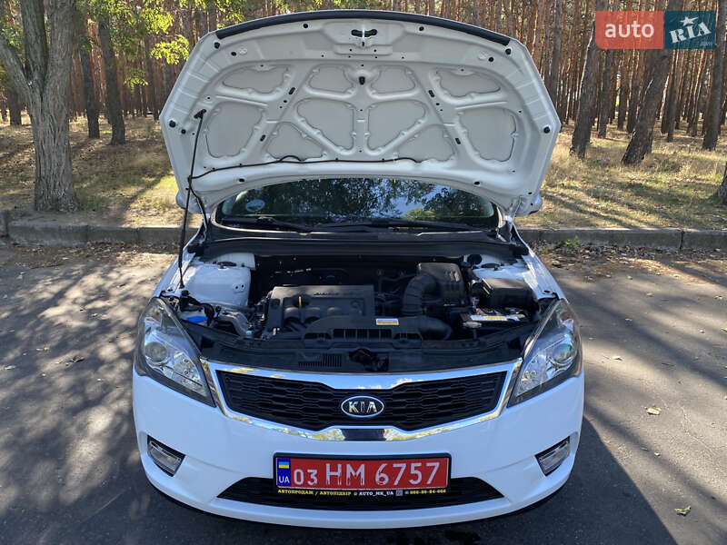 Универсал Kia Ceed 2009 в Николаеве