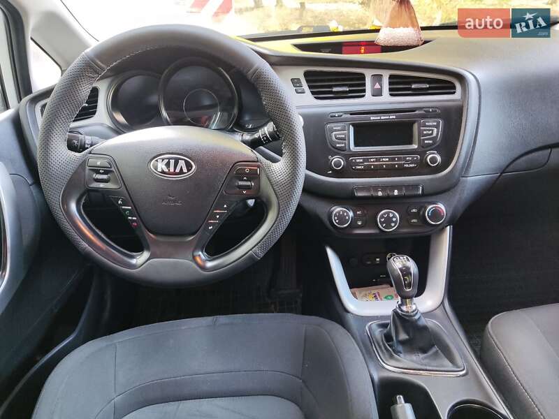 Универсал Kia Ceed 2015 в Львове