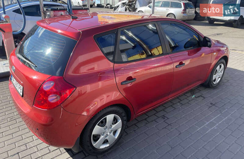 Хэтчбек Kia Ceed 2007 в Киеве фото 12 Хэтчбек Kia Ceed 2007 в Киеве