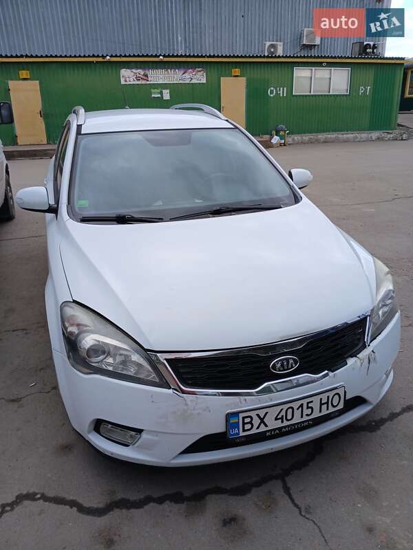 Универсал Kia Ceed 2009 в Хмельницком