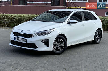 Хэтчбек Kia Ceed 2019 в 