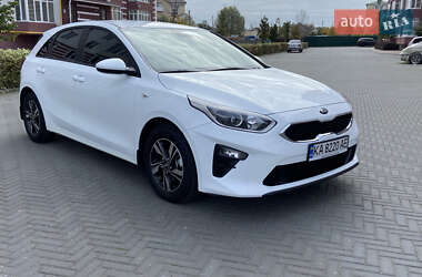 Хэтчбек Kia Ceed 2019 в 