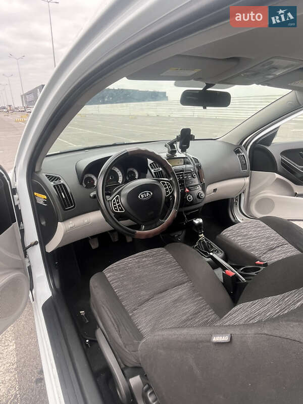 Хэтчбек Kia Ceed 2008 в Львове фото 9 Хэтчбек Kia Ceed 2008 в Львове