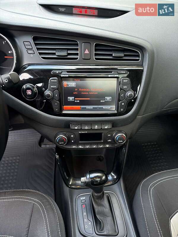 Хэтчбек Kia Ceed 2012 в Белгороде-Днестровском фото 18 Хэтчбек Kia Ceed 2012 в Белгороде-Днестровском