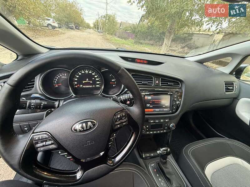 Хэтчбек Kia Ceed 2012 в Белгороде-Днестровском фото 19 Хэтчбек Kia Ceed 2012 в Белгороде-Днестровском