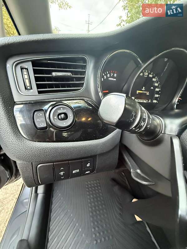 Хэтчбек Kia Ceed 2012 в Белгороде-Днестровском фото 22 Хэтчбек Kia Ceed 2012 в Белгороде-Днестровском