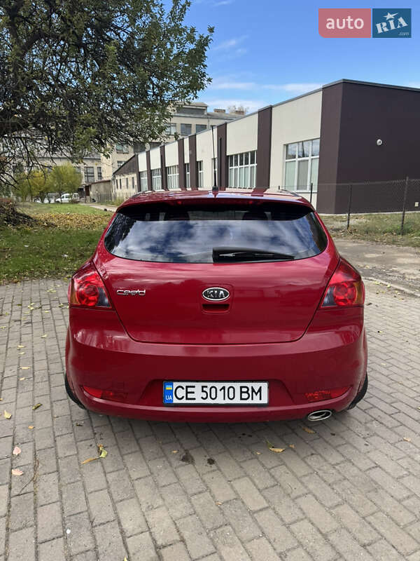 Хэтчбек Kia Ceed 2008 в Черновцах