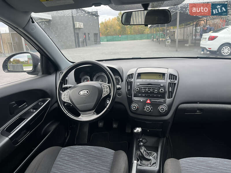 Универсал Kia Ceed 2009 в Лубнах