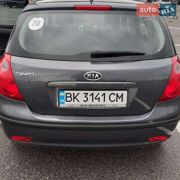 Хэтчбек Kia Ceed 2008 в Киеве фото 6 Хэтчбек Kia Ceed 2008 в Киеве