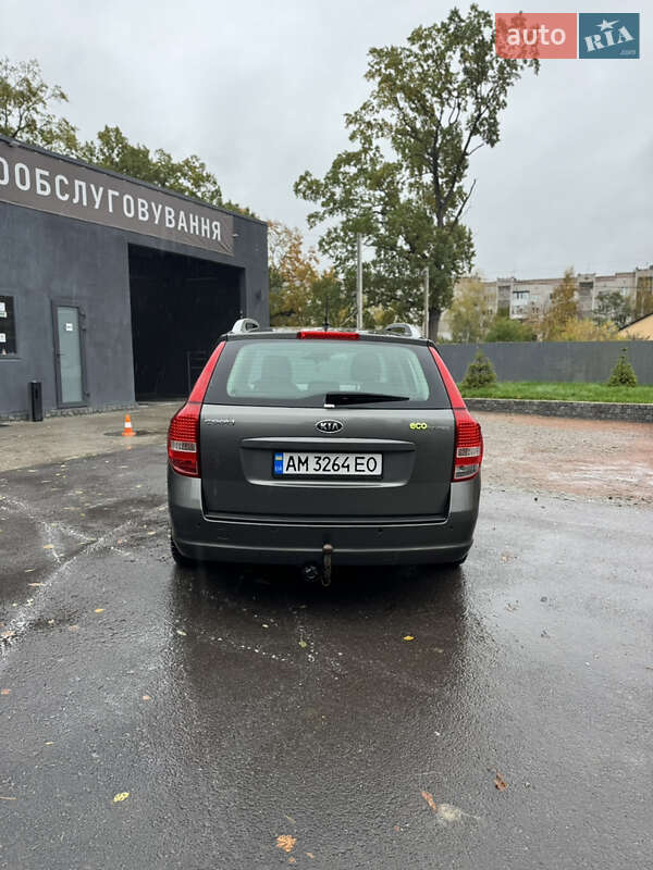 Універсал Kia Ceed 2011 в Житомирі фото 5 Універсал Kia Ceed 2011 в Житомирі