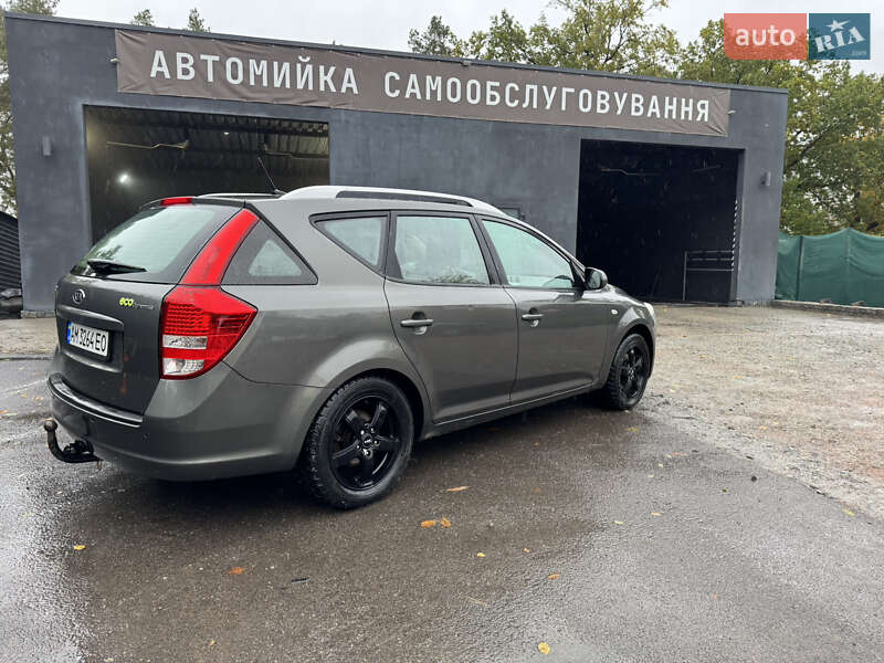 Універсал Kia Ceed 2011 в Житомирі фото 6 Універсал Kia Ceed 2011 в Житомирі