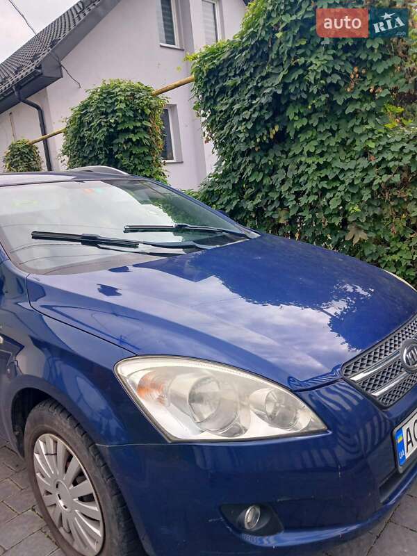 Універсал Kia Ceed 2008 в Ужгороді фото 2 Універсал Kia Ceed 2008 в Ужгороді