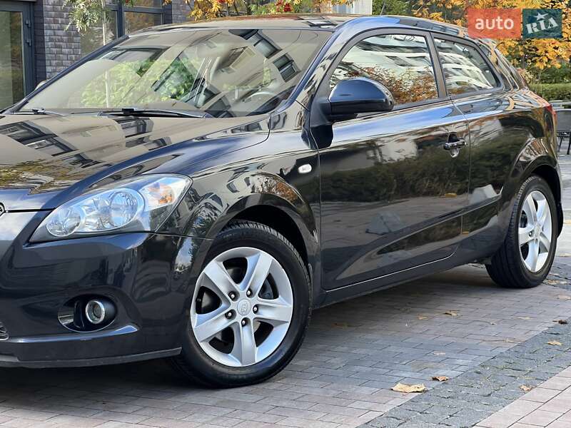 Хэтчбек Kia Ceed 2008 в Киеве фото 4 Хэтчбек Kia Ceed 2008 в Киеве