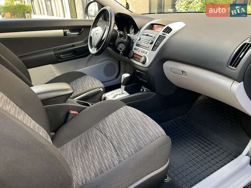 Хэтчбек Kia Ceed 2008 в Киеве фото 29 Хэтчбек Kia Ceed 2008 в Киеве