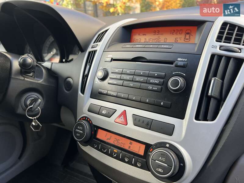 Хэтчбек Kia Ceed 2008 в Киеве фото 31 Хэтчбек Kia Ceed 2008 в Киеве