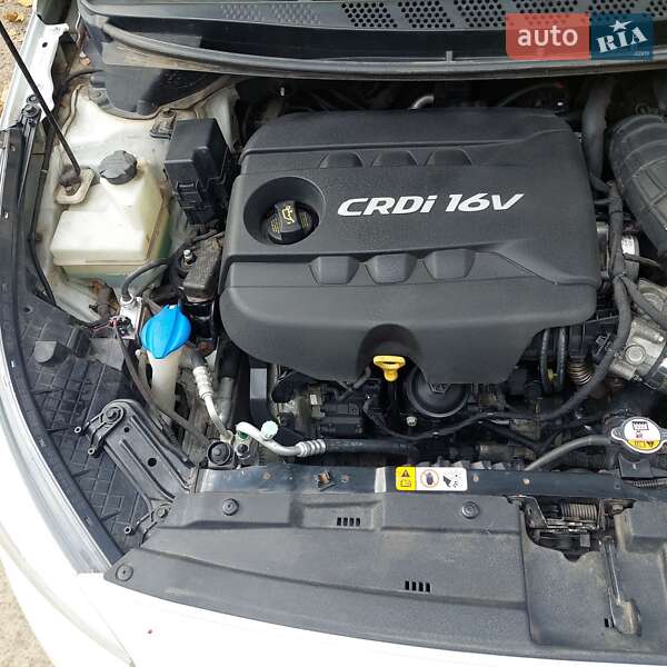 Хэтчбек Kia Ceed 2012 в Одессе