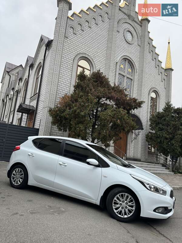 Хетчбек Kia Ceed 2013 в Києві