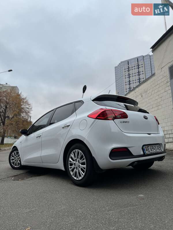Хетчбек Kia Ceed 2013 в Києві
