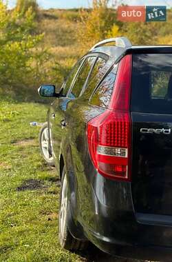 Универсал Kia Ceed 2011 в 