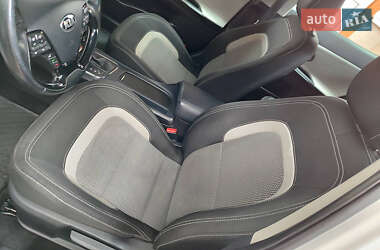 Хэтчбек Kia Ceed 2017 в 