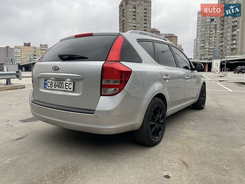 Універсал Kia Ceed 2010 в Києві фото 31 Універсал Kia Ceed 2010 в Києві