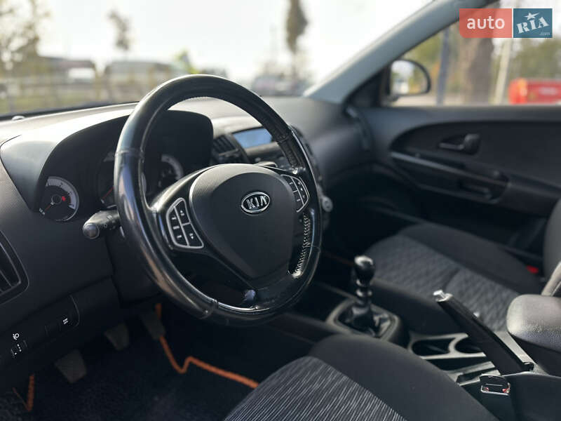 Універсал Kia Ceed 2009 в Вінниці