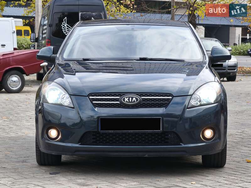 Хетчбек Kia Ceed 2008 в Дніпрі фото 4 Хетчбек Kia Ceed 2008 в Дніпрі