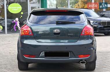 Хэтчбек Kia Ceed 2008 в 