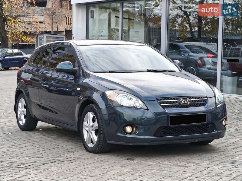 Хетчбек Kia Ceed 2008 в Дніпрі фото 2 Хетчбек Kia Ceed 2008 в Дніпрі