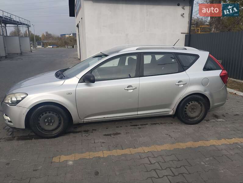 Универсал Kia Ceed 2010 в Ирпене фото 2 Универсал Kia Ceed 2010 в Ирпене