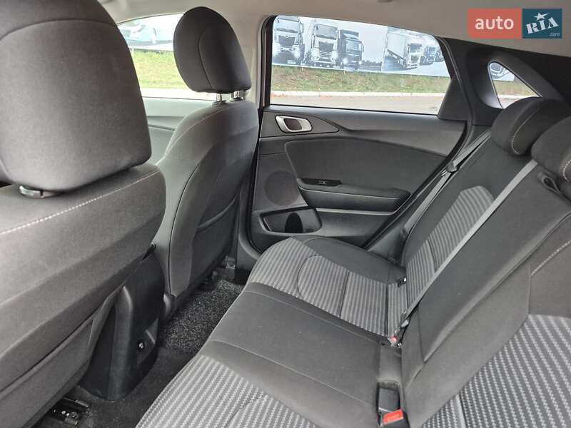 Хетчбек Kia Ceed 2023 в Києві фото 11 Хетчбек Kia Ceed 2023 в Києві