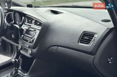 Хэтчбек Kia Ceed 2017 в 