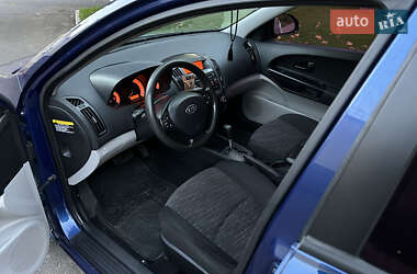Хетчбек Kia Ceed 2008 в 