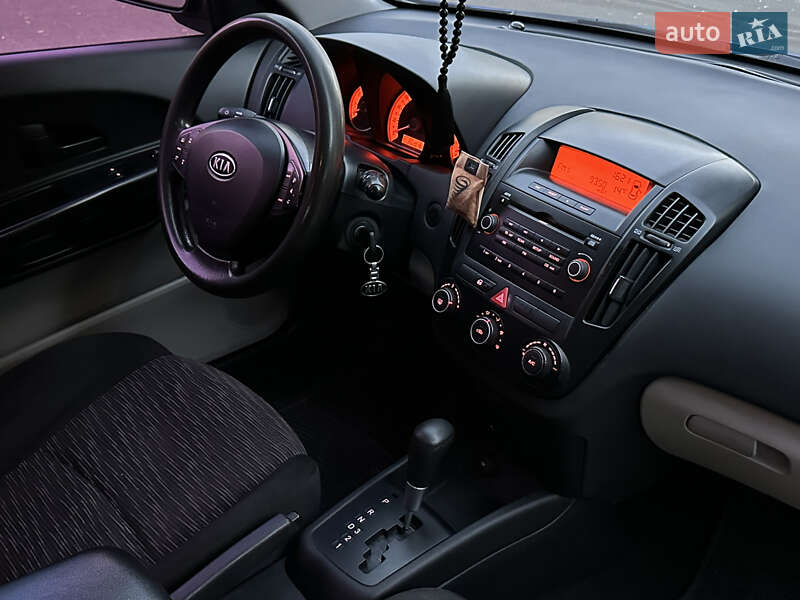 Хетчбек Kia Ceed 2008 в Одесі фото 22 Хетчбек Kia Ceed 2008 в Одесі