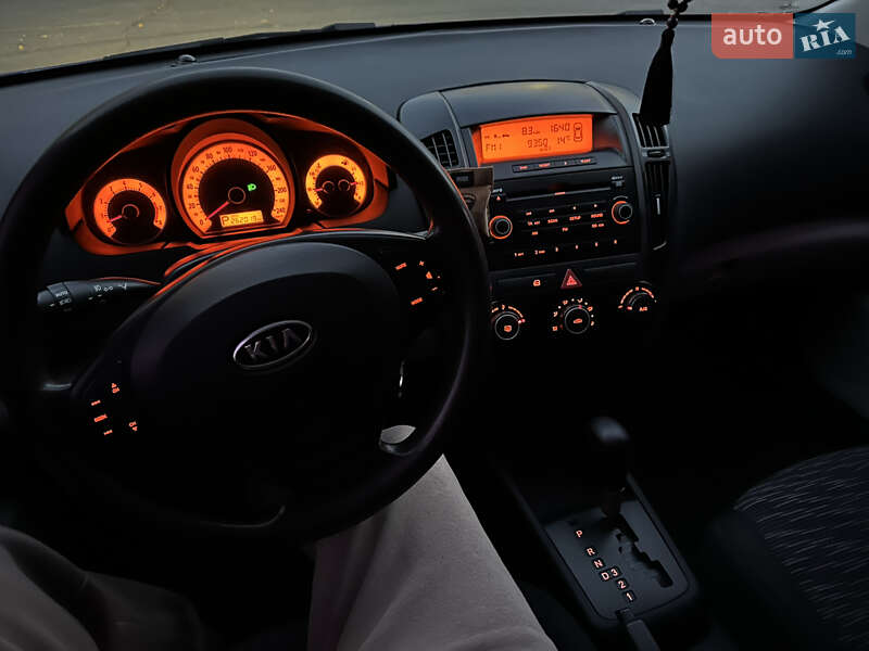 Хетчбек Kia Ceed 2008 в Одесі фото 38 Хетчбек Kia Ceed 2008 в Одесі