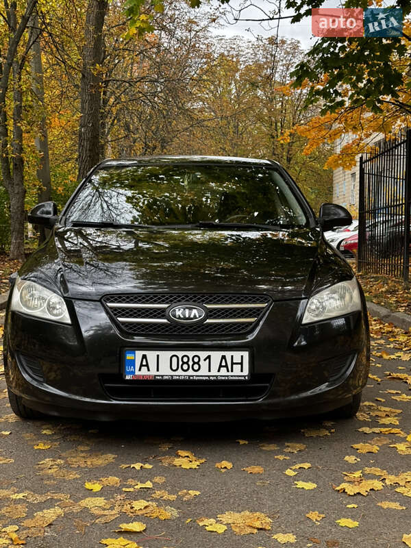 Хетчбек Kia Ceed 2007 в Києві фото 5 Хетчбек Kia Ceed 2007 в Києві