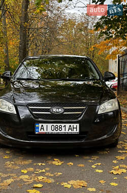 Хетчбек Kia Ceed 2007 в  фото 5 Хетчбек Kia Ceed 2007 в