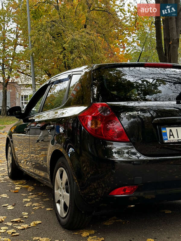 Хетчбек Kia Ceed 2007 в Києві фото 9 Хетчбек Kia Ceed 2007 в Києві