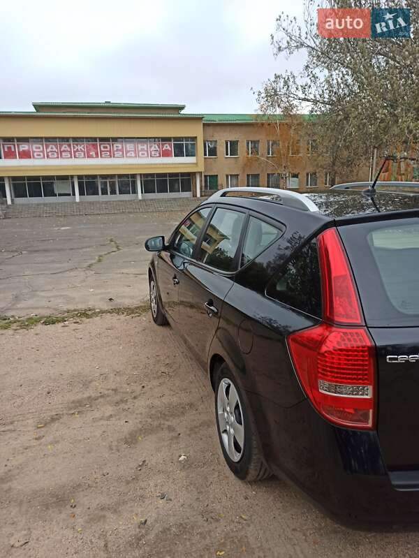 Універсал Kia Ceed 2010 в Вознесенську фото 8 Універсал Kia Ceed 2010 в Вознесенську