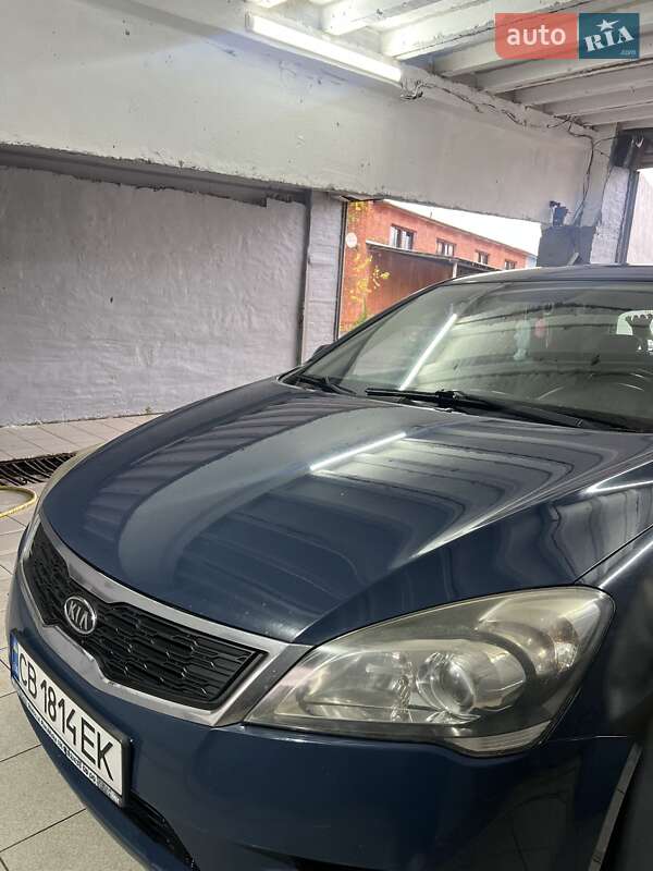 Хетчбек Kia Ceed 2010 в Ніжині фото 3 Хетчбек Kia Ceed 2010 в Ніжині