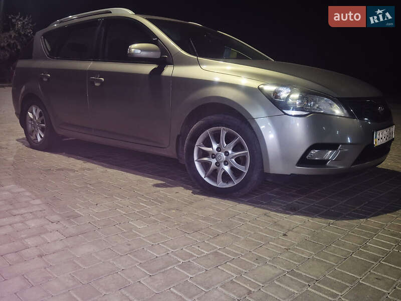 Універсал Kia Ceed 2010 в Одесі