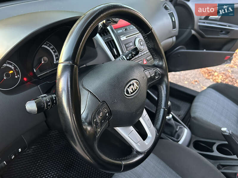 Универсал Kia Ceed 2009 в Бродах фото 13 Универсал Kia Ceed 2009 в Бродах