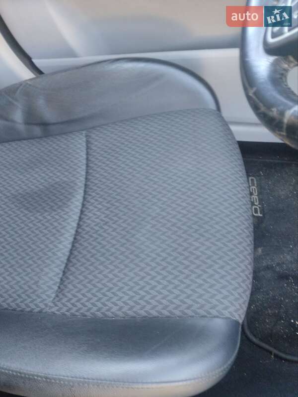 Універсал Kia Ceed 2008 в Гощі фото 17 Універсал Kia Ceed 2008 в Гощі